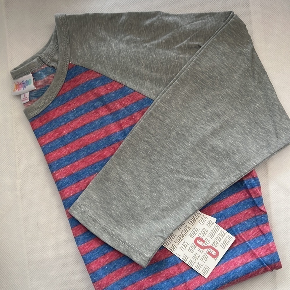 NWT Striped LuLaRoe Randy Baseball Tee Size Small